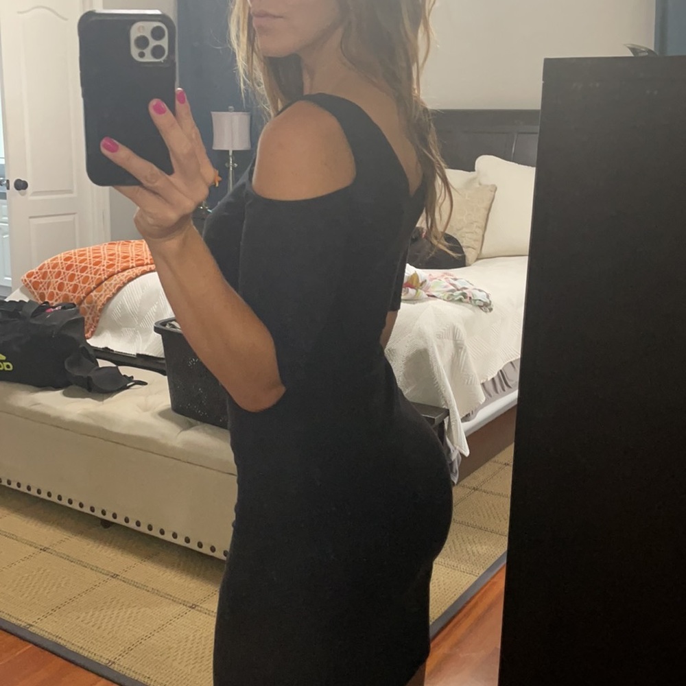 Little Black Dress - Picture 3 of 4